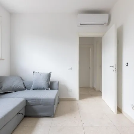 Guesthost - Cozy Inside A With Garden Near The Sea Apartment Marina di Pietrasanta